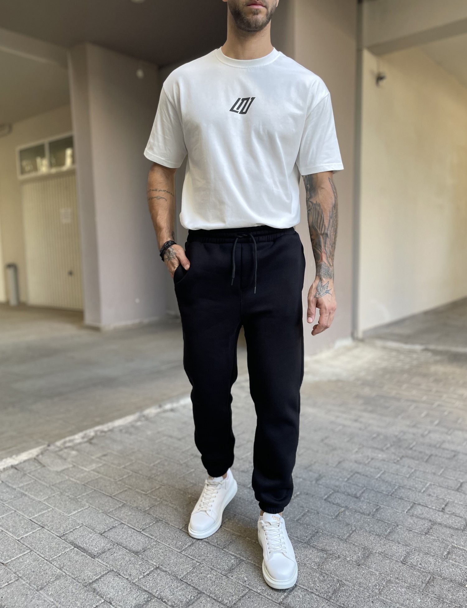 Ανδρικό μαύρο παντελόνι φόρμας με λάστιχο ES26001 φωτογραφία